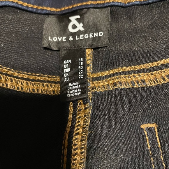 Love & Legend Dark Jeans - Picture 3 of 5